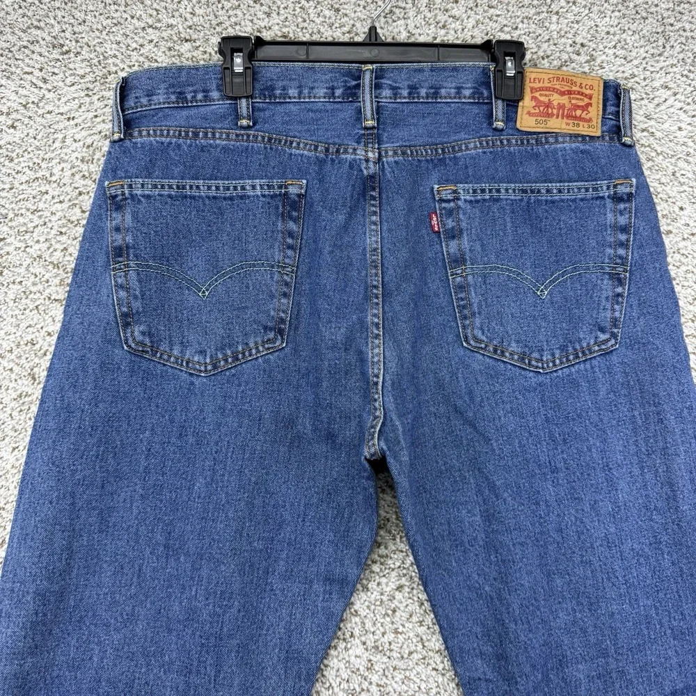 Levi's 505Jeans Mens Size 38x30 Blue Denim Pants Straight Leg Medium Wash Cotton